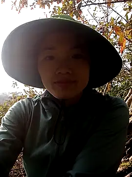 Snapshot of ngan-cute chatting on 12/03/25, 01:28 ngan-cute online show from 12/03/25, 01:28