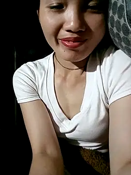 Snapshot of ngan-cute chatting on 10/04/25, 01:18 ngan-cute online show from 10/04/25, 01:18