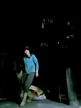 Snapshot of ngan-cute chatting on 12/16/25, 10:08 ngan-cute online show from 12/16/25, 10:08