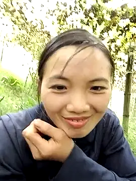 Snapshot of ngan-cute chatting on 09/24/25, 09:27 ngan-cute online show from 09/24/25, 09:27