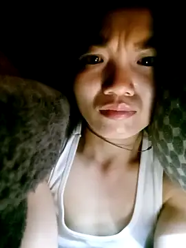 Snapshot of ngan-cute chatting on 11/27/25, 07:58 ngan-cute online show from 11/27/25, 07:58