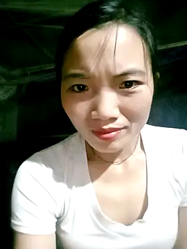 Snapshot of ngan-cute chatting on 10/08/25, 02:02 ngan-cute online show from 10/08/25, 02:02