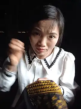 ngan-cute online show from 06/30/26, 07:19