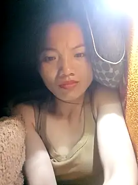 Snapshot of ngan-cute chatting on 09/29/25, 08:43 ngan-cute online show from 09/29/25, 08:43