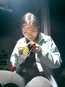 Snapshot of ngan-cute chatting on 11/25/25, 02:50 ngan-cute online show from 11/25/25, 02:50