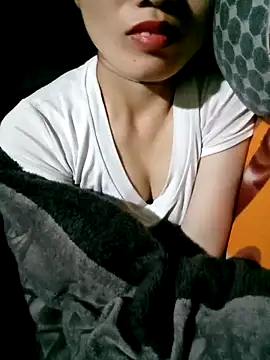 Snapshot of ngan-cute chatting on 10/25/25, 02:00 ngan-cute online show from 10/25/25, 02:00