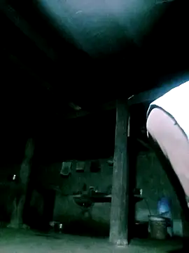 Snapshot of ngan-cute chatting on 10/28/25, 01:32 ngan-cute online show from 10/28/25, 01:32