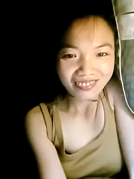 Snapshot of ngan-cute chatting on 10/02/25, 06:39 ngan-cute online show from 10/02/25, 06:39