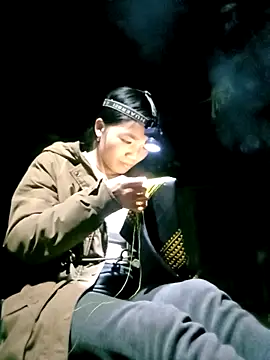 Snapshot of ngan-cute chatting on 11/24/25, 01:44 ngan-cute online show from 11/24/25, 01:44