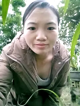 Snapshot of ngan-cute chatting on 11/23/25, 11:26 ngan-cute online show from 11/23/25, 11:26