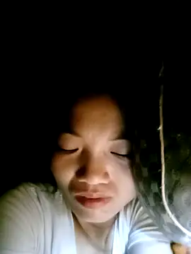 Snapshot of ngan-cute chatting on 09/20/25, 10:48 ngan-cute online show from 09/20/25, 10:48