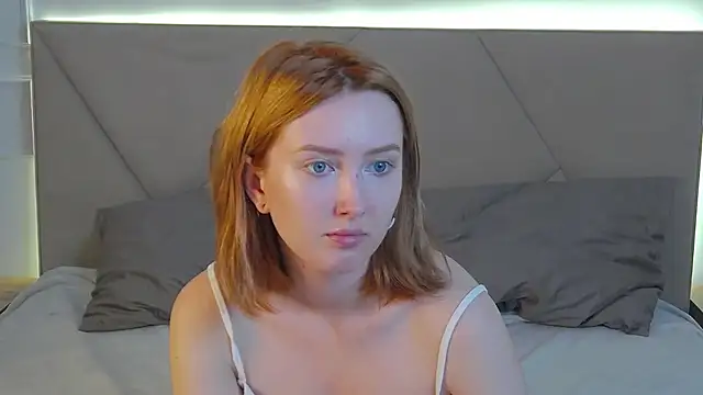 Snapshot of MarianeSun chatting on 07/02/26, 04:07 MarianeSun online show from 07/02/26, 04:07