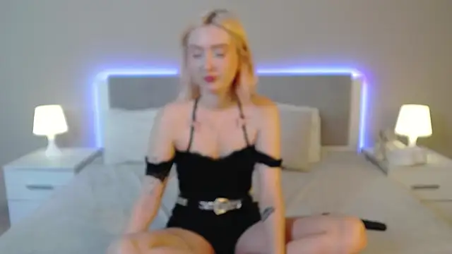 MarianeSun online show from 05/22/26, 04:10