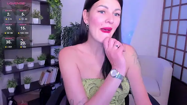 Snapshot of O1d_Lady chatting on 10/23/25, 08:35 O1d Lady online show from 10/23/25, 08:35