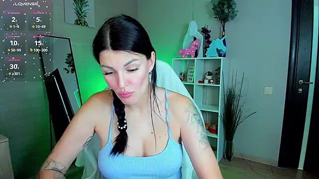 Snapshot of O1d_Lady chatting on 12/04/25, 08:24 O1d Lady online show from 12/04/25, 08:24