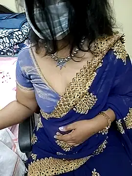 tamilmaha12 online show from 11/08/25, 06:55