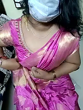 Snapshot of tamilmaha12 chatting on 10/03/25, 09:00 tamilmaha12 online show from 10/03/25, 09:00