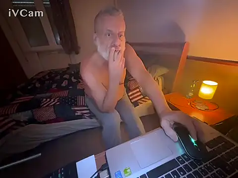 Snapshot of Pigna16PSRN chatting on 02/24/26, 06:36 Pigna16PSRN online show from 02/24/26, 06:36