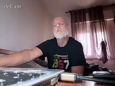 Pigna16PSRN online show from 04/13/26, 07:56