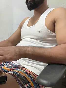 Snapshot of Vineeth3906 chatting on 03/25/26, 02:49 Vineeth3906 online show from 03/25/26, 02:49