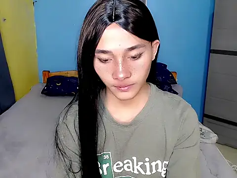 Petite HugeCock online show from 07/01/26, 09:53