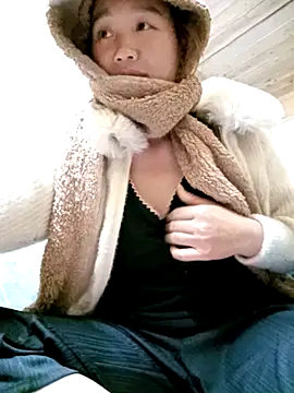 Snapshot of bing-bing88 chatting on 12/14/25, 12:11 bing-bing88 online show from 12/14/25, 12:11