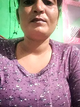 Snapshot of Kavya_hot chatting on 11/18/25, 01:14 Kavya hot online show from 11/18/25, 01:14