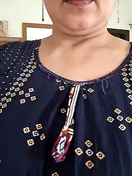 Snapshot of angel_ridhi chatting on 05/31/26, 02:17 angel ridhi online show from 05/31/26, 02:17