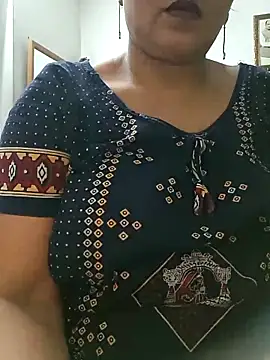 Snapshot of angel_ridhi chatting on 05/28/26, 01:28 angel ridhi online show from 05/28/26, 01:28
