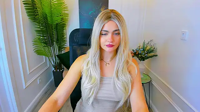 LeslieMineg online show from 09/19/25, 07:51