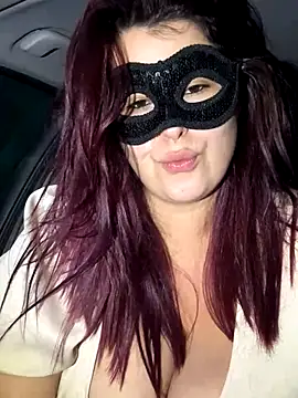 Snapshot of Saphyra_Secret chatting on 09/11/25, 12:21 Saphyra Secret online show from 09/11/25, 12:21