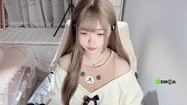 liuruyuan888 online show from 04/04/26, 09:43