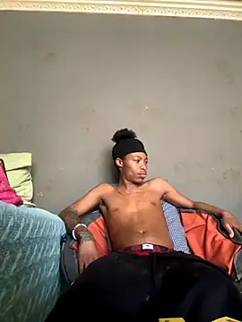 Snapshot of Tookey012 chatting on 10/28/25, 08:46 Tookey012 online show from 10/28/25, 08:46