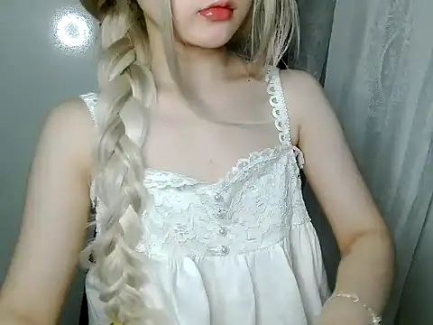 Annabelle-e online show from 04/14/26, 04:45