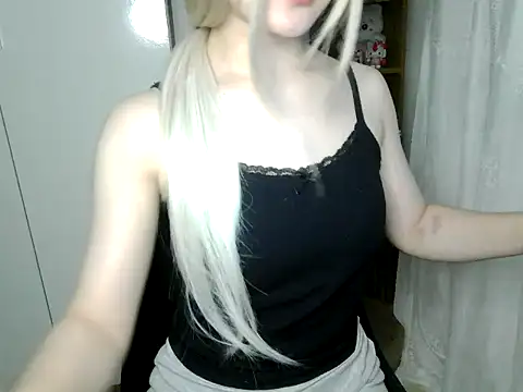 Annabelle-e online show from 02/28/26, 04:17