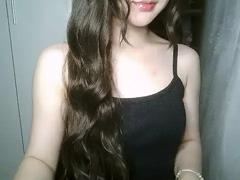 Annabelle-e online show from 05/13/26, 04:47