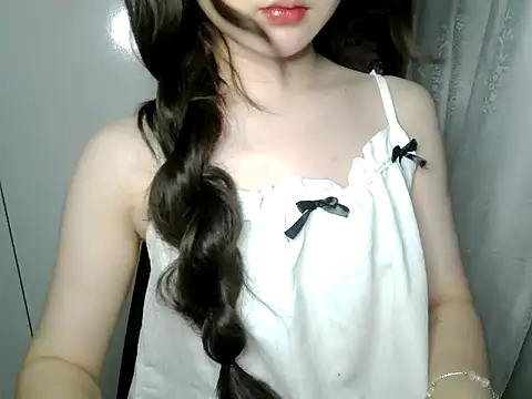 Annabelle-e online show from 05/31/26, 07:03