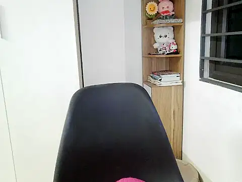 Annabelle-e online show from 10/24/25, 03:55