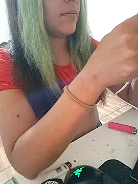 euahotmarii20 online show from 11/13/25, 03:54