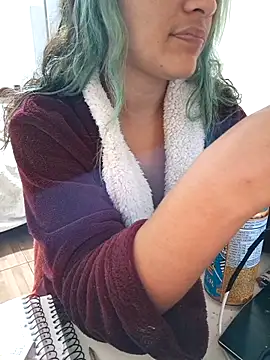 euahotmarii20 online show from 10/25/25, 05:28