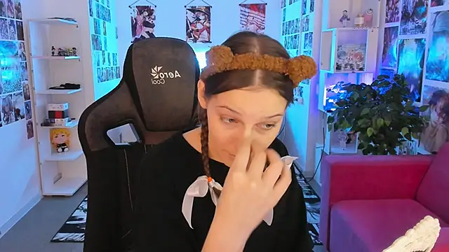 Snapshot of JenniferKiim chatting on 02/21/26, 08:38 JenniferKiim online show from 02/21/26, 08:38