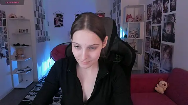 Snapshot of JenniferKiim chatting on 01/08/26, 12:33 JenniferKiim online show from 01/08/26, 12:33