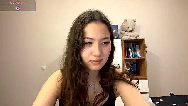 Snapshot of Sakuravice chatting on 11/09/25, 12:09 Sakuravice online show from 11/09/25, 12:09