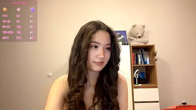 Snapshot of Sakuravice chatting on 11/12/25, 01:59 Sakuravice online show from 11/12/25, 01:59