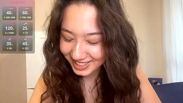 Snapshot of Sakuravice chatting on 09/29/25, 09:16 Sakuravice online show from 09/29/25, 09:16