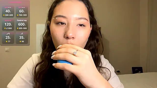 Snapshot of Sakuravice chatting on 10/07/25, 02:07 Sakuravice online show from 10/07/25, 02:07