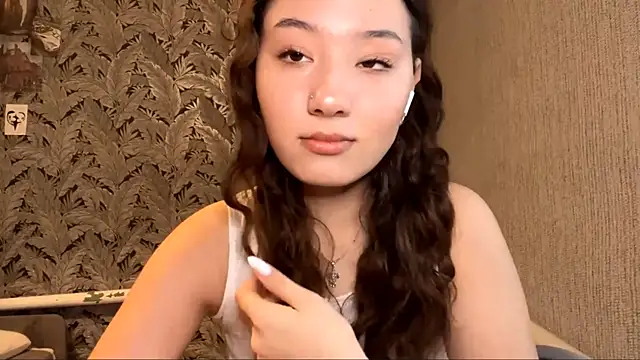 Snapshot of Sakuravice chatting on 09/12/25, 07:19 Sakuravice online show from 09/12/25, 07:19