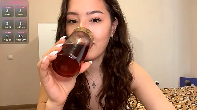 Snapshot of Sakuravice chatting on 10/02/25, 09:12 Sakuravice online show from 10/02/25, 09:12