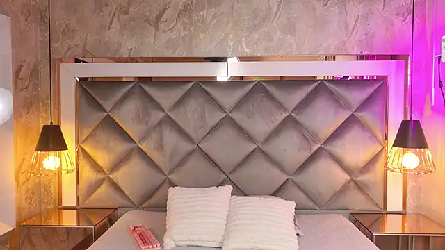 Snapshot of amy_greene chatting on 10/01/25, 11:47 amy greene online show from 10/01/25, 11:47