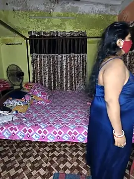 Smile-quien online show from 11/30/25, 10:16